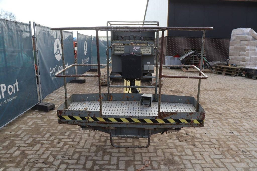 Teleskoparbeitsbühne типа Hitachi HX140B-2, Gebrauchtmaschine в Antwerpen (Фотография 9)