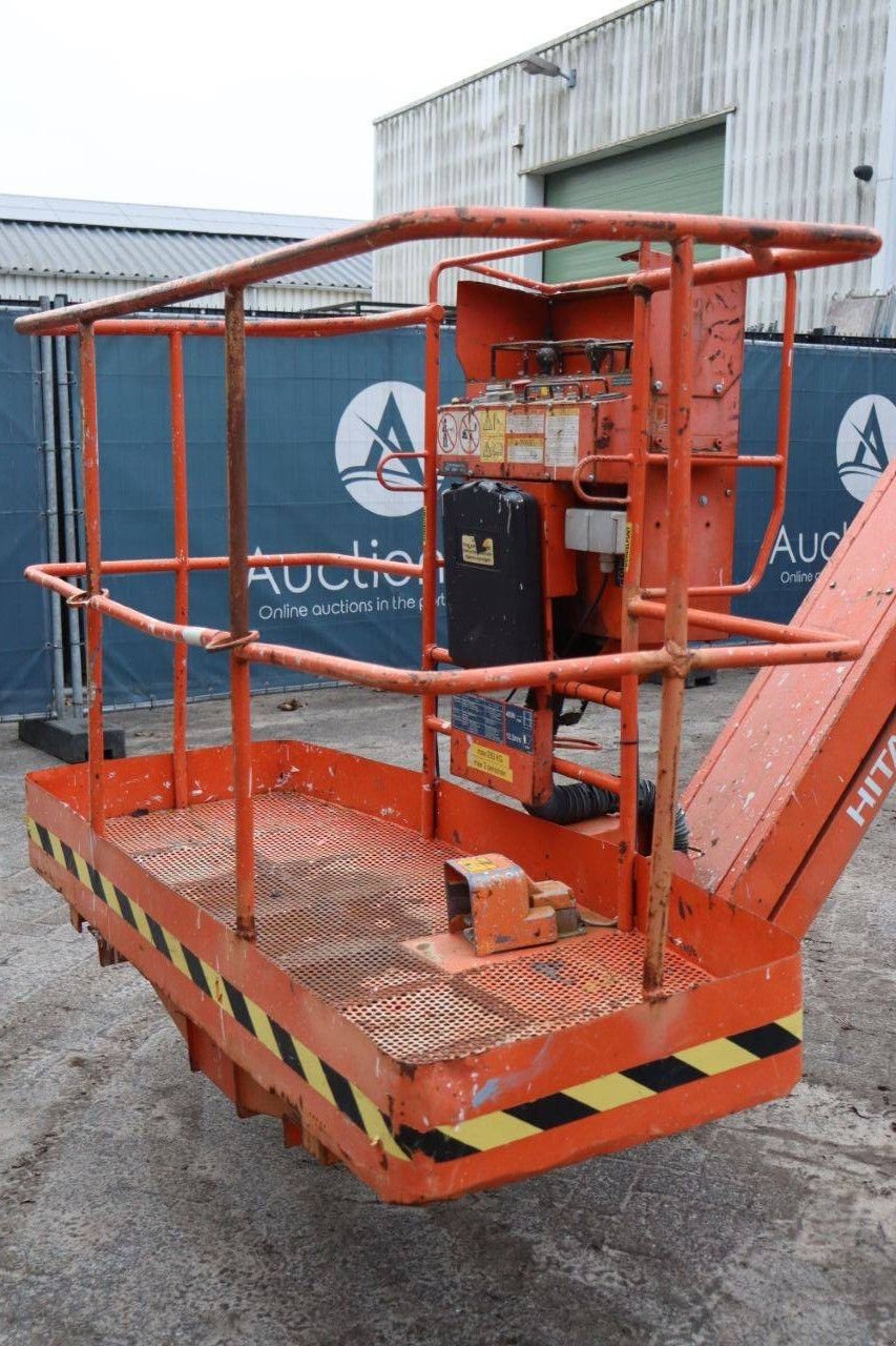 Teleskoparbeitsbühne του τύπου Hitachi HX140B-2, Gebrauchtmaschine σε Antwerpen (Φωτογραφία 11)