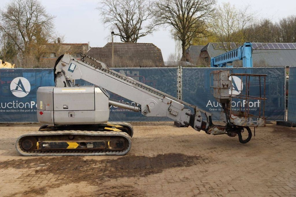 Teleskoparbeitsbühne типа Hitachi HX99B-2, Gebrauchtmaschine в Antwerpen (Фотография 2)