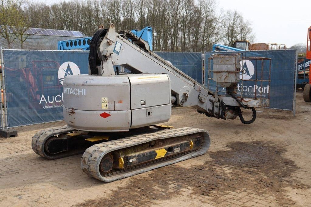 Teleskoparbeitsbühne типа Hitachi HX99B-2, Gebrauchtmaschine в Antwerpen (Фотография 10)