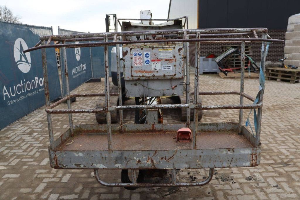 Teleskoparbeitsbühne типа Hitachi HX99B, Gebrauchtmaschine в Antwerpen (Фотография 9)