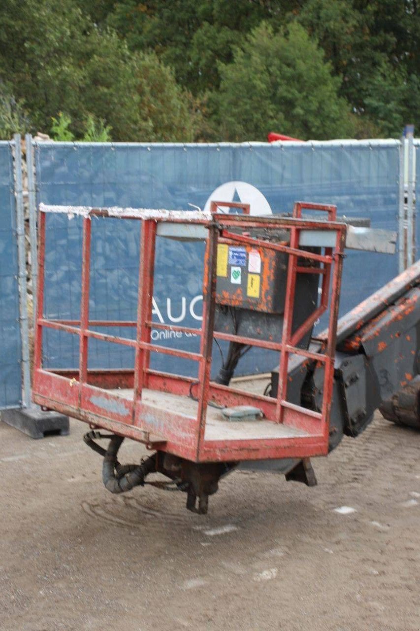 Teleskoparbeitsbühne du type Hitachi HX99B, Gebrauchtmaschine en Antwerpen (Photo 8)