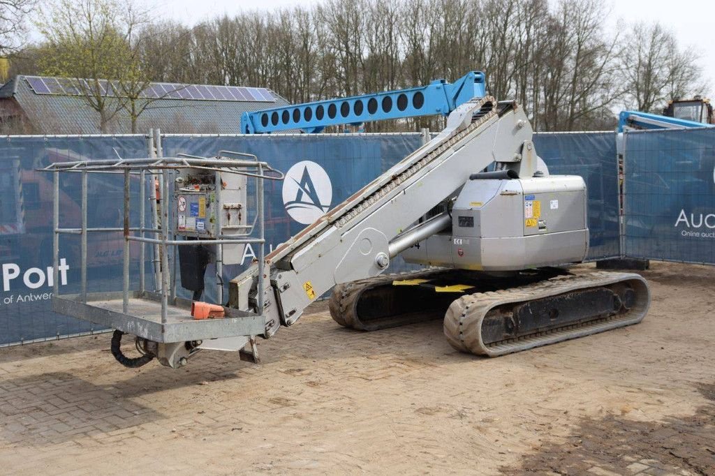 Teleskoparbeitsbühne des Typs Hitachi HX99B, Gebrauchtmaschine in Antwerpen (Bild 10)