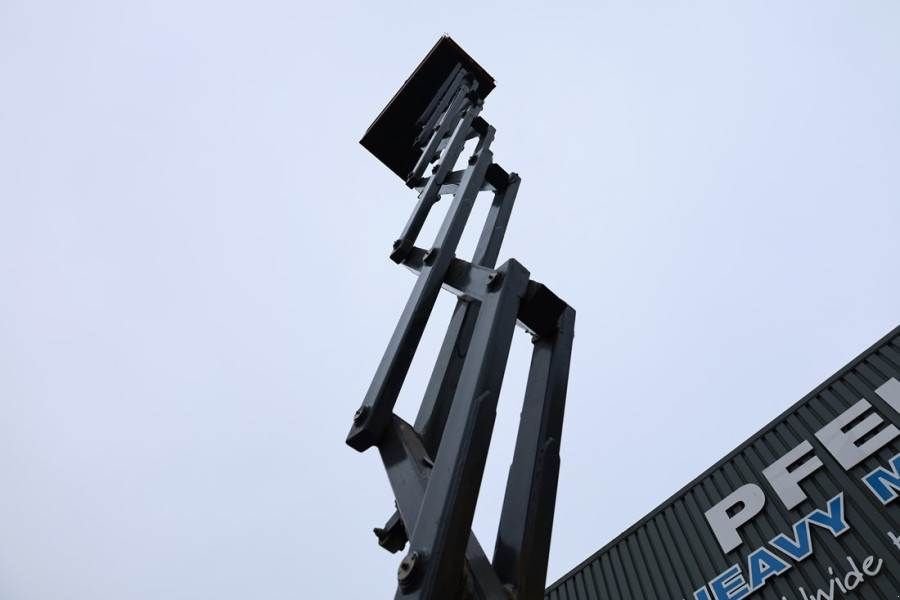 Teleskoparbeitsbühne des Typs Holland Lift Ecostar HL-11812 Electric, 14m Working Height, 300, Gebrauchtmaschine in Groenlo (Bild 10)