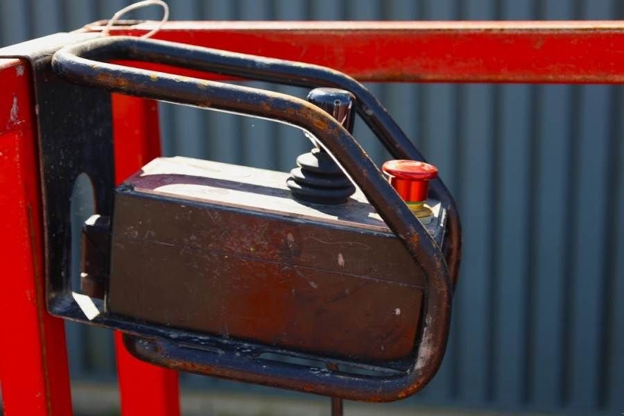 Teleskoparbeitsbühne des Typs Holland Lift Ecostar HL-11812 Electric, 14m Working Height, 300, Gebrauchtmaschine in Groenlo (Bild 4)