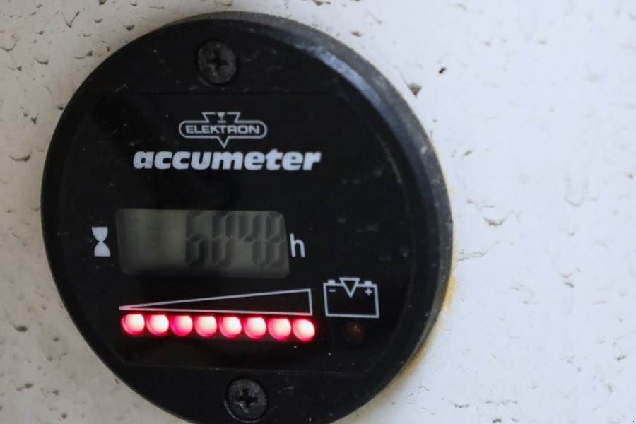 Teleskoparbeitsbühne des Typs Holland Lift Ecostar HL-9710 Electric, 12m Working Height, 325k, Gebrauchtmaschine in Groenlo (Bild 5)