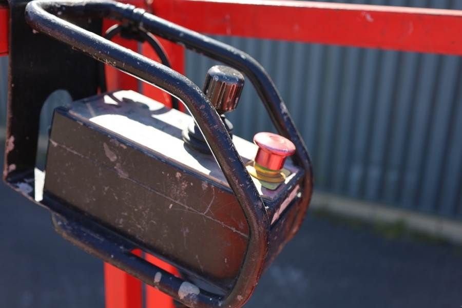 Teleskoparbeitsbühne des Typs Holland Lift Ecostar HL-9710 Electric, 12m Working Height, 325k, Gebrauchtmaschine in Groenlo (Bild 4)