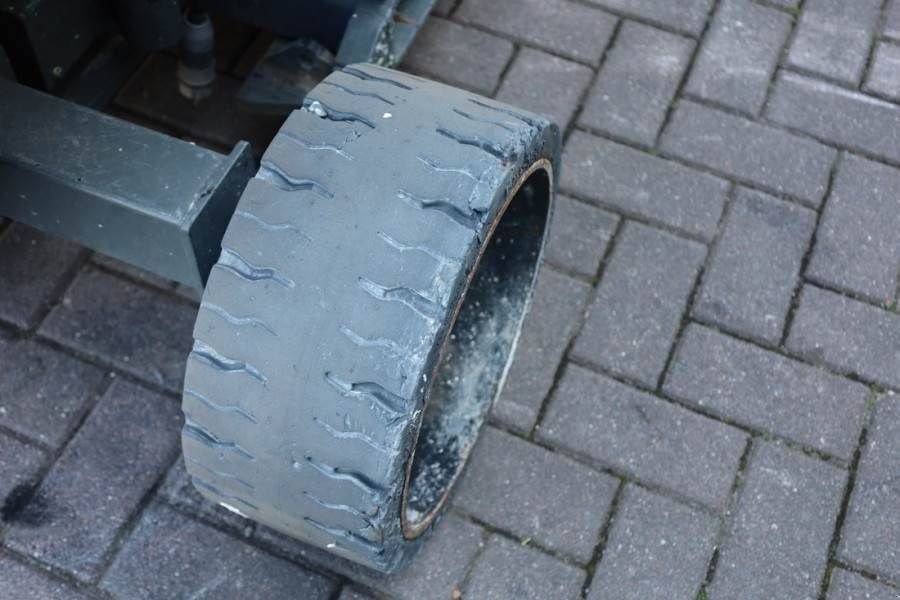 Teleskoparbeitsbühne des Typs Holland Lift Ecostar HL-9714 Electric, 12m Working Height, 325k, Gebrauchtmaschine in Groenlo (Bild 7)