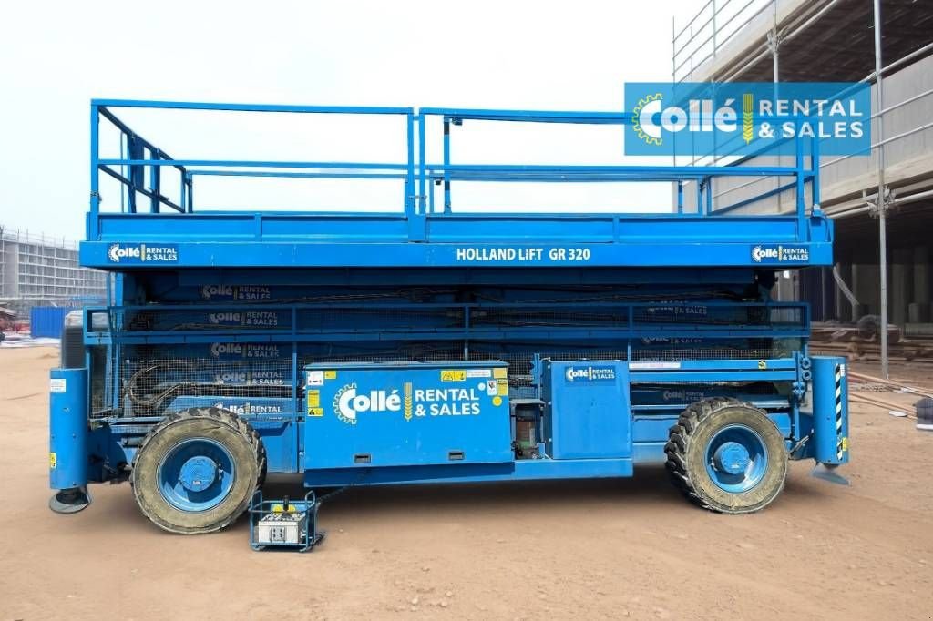 Teleskoparbeitsbühne des Typs Holland Lift Megastar G-320DL30 4WDS/N 2006, Gebrauchtmaschine in Sittard (Bild 1)