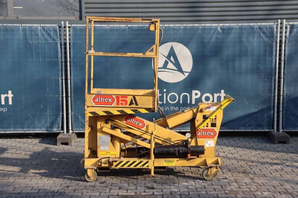 Teleskoparbeitsbühne от тип Hyster M-15, Gebrauchtmaschine в Antwerpen (Снимка 2)