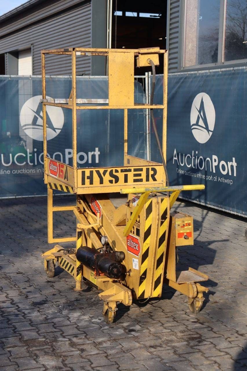 Teleskoparbeitsbühne от тип Hyster M-15, Gebrauchtmaschine в Antwerpen (Снимка 4)