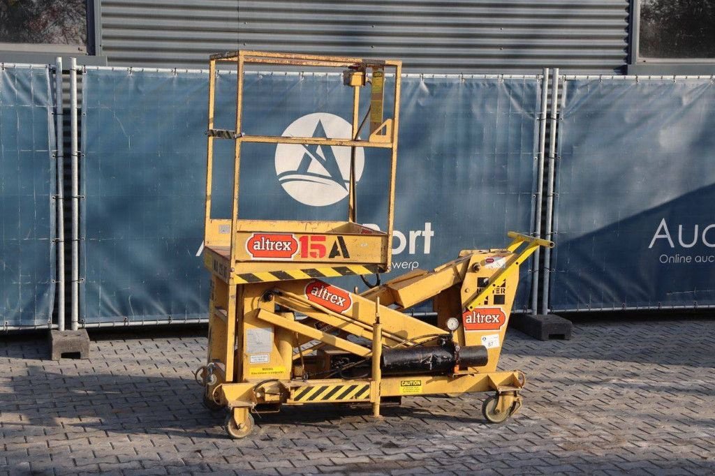 Teleskoparbeitsbühne от тип Hyster M-15, Gebrauchtmaschine в Antwerpen (Снимка 1)