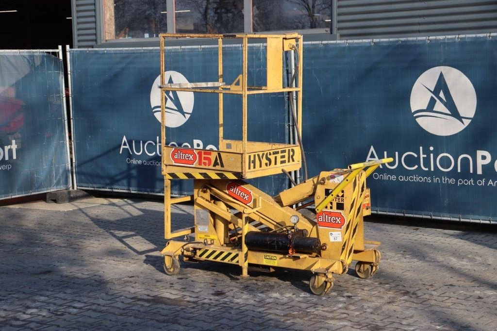 Teleskoparbeitsbühne от тип Hyster M-15, Gebrauchtmaschine в Antwerpen (Снимка 3)