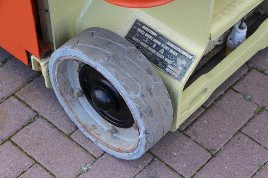 Teleskoparbeitsbühne des Typs JLG 1230 ES Electric, 5.6m Working height, Non Marking, Gebrauchtmaschine in Groenlo (Bild 10)