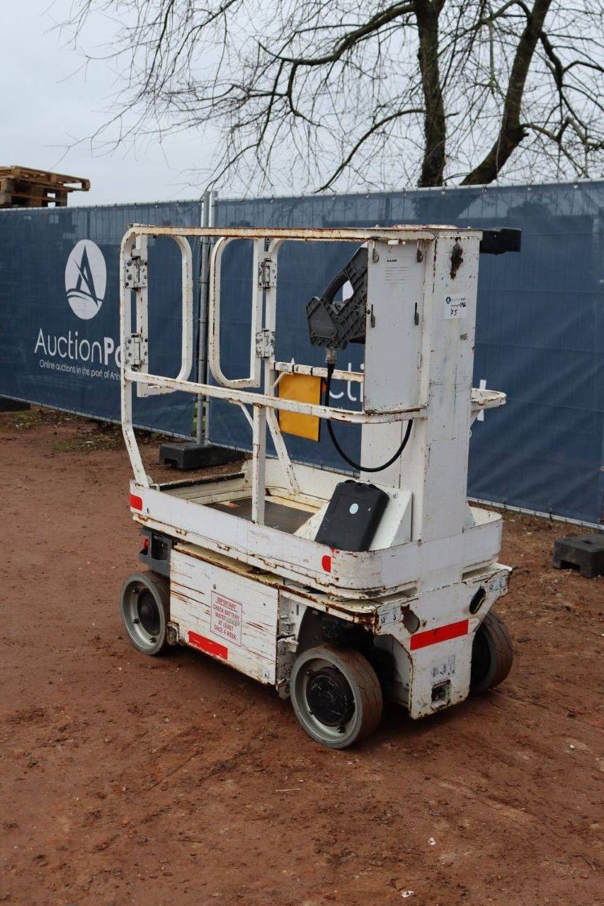 Teleskoparbeitsbühne Türe ait JLG 1230ES, Gebrauchtmaschine içinde Antwerpen (resim 4)