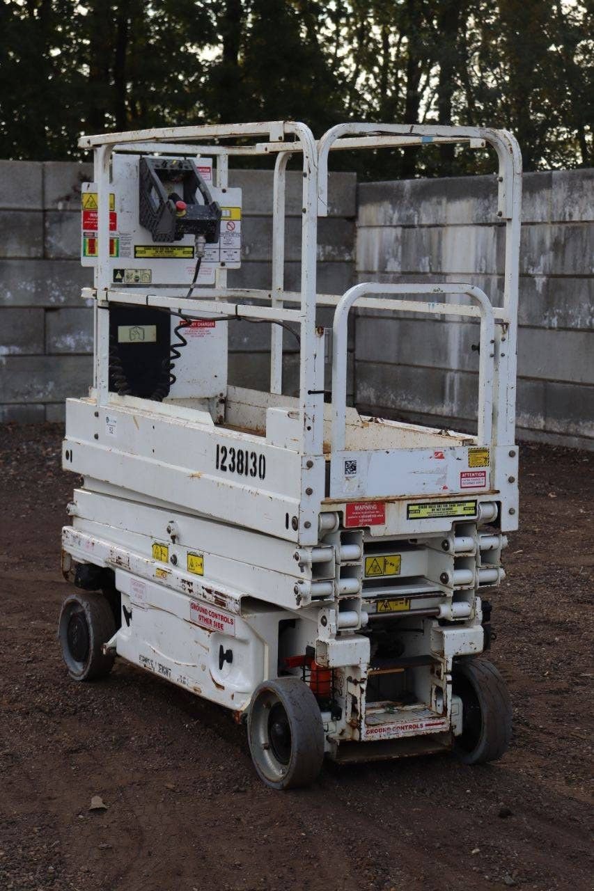 Teleskoparbeitsbühne του τύπου JLG 1930 ES, Gebrauchtmaschine σε Antwerpen (Φωτογραφία 4)