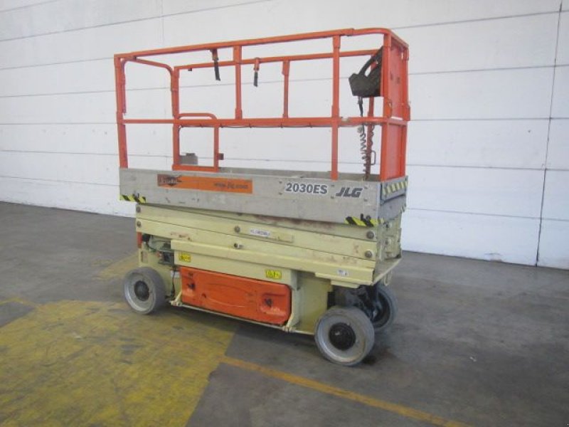 Teleskoparbeitsbühne типа JLG 2030ES, Gebrauchtmaschine в Leeuwarden (Фотография 4)