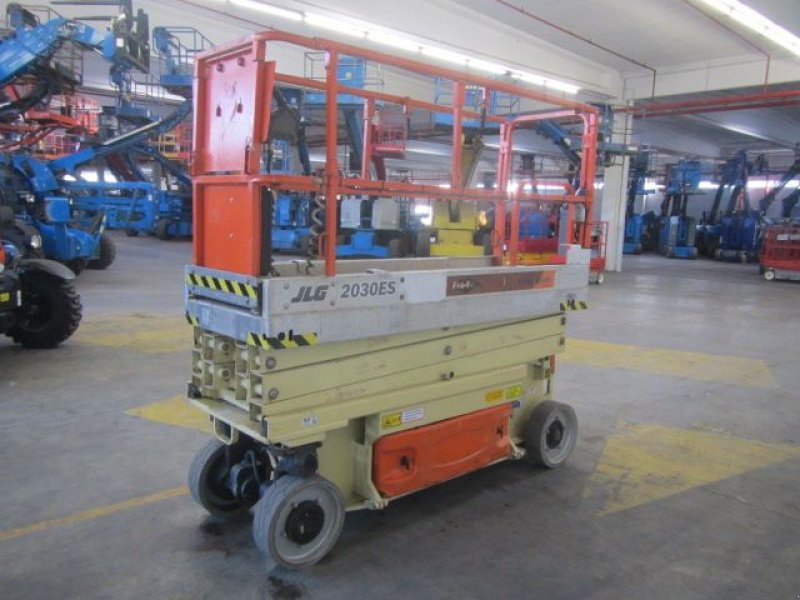 Teleskoparbeitsbühne типа JLG 2030ES, Gebrauchtmaschine в Leeuwarden (Фотография 8)