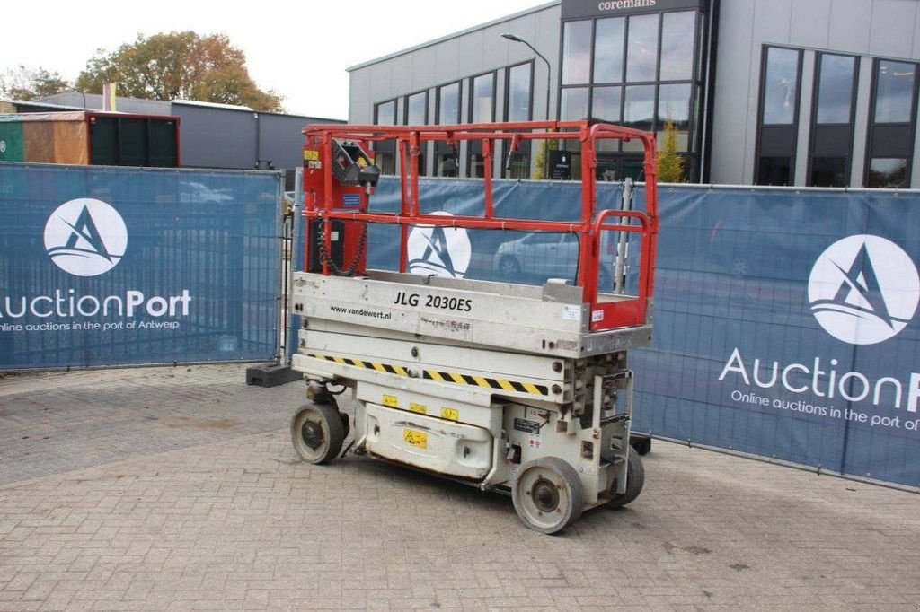 Teleskoparbeitsbühne des Typs JLG 2030ES, Gebrauchtmaschine in Antwerpen (Bild 3)