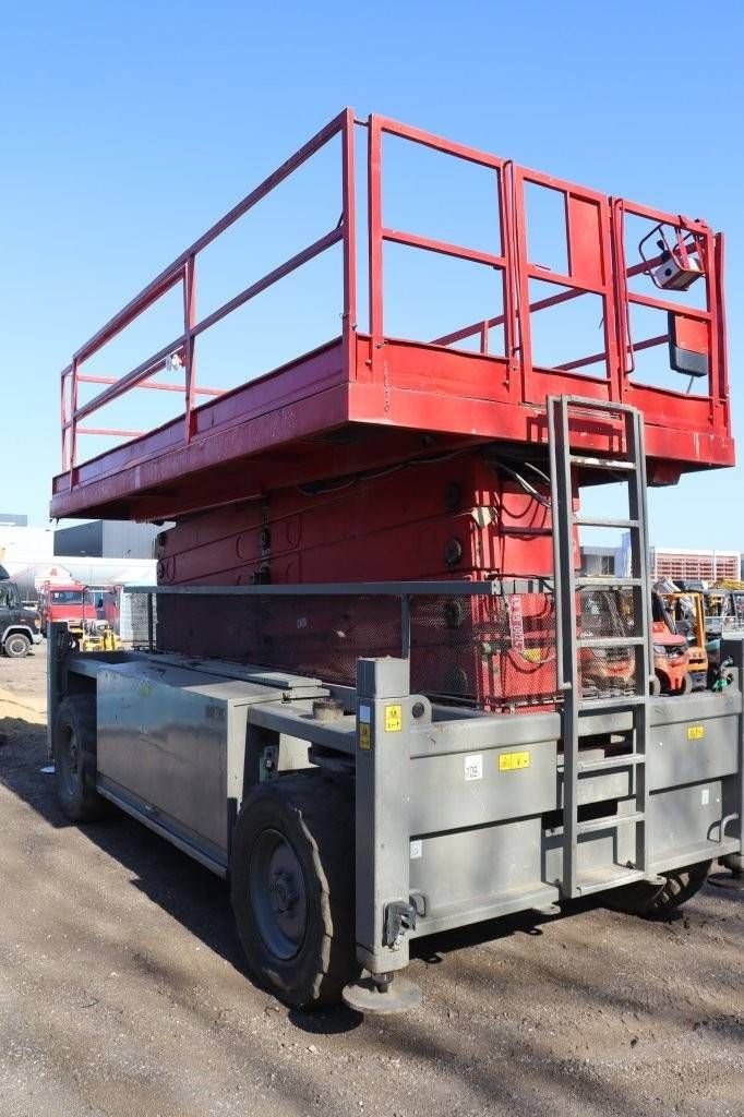 Teleskoparbeitsbühne des Typs JLG 210-25, Gebrauchtmaschine in Antwerpen (Bild 9)