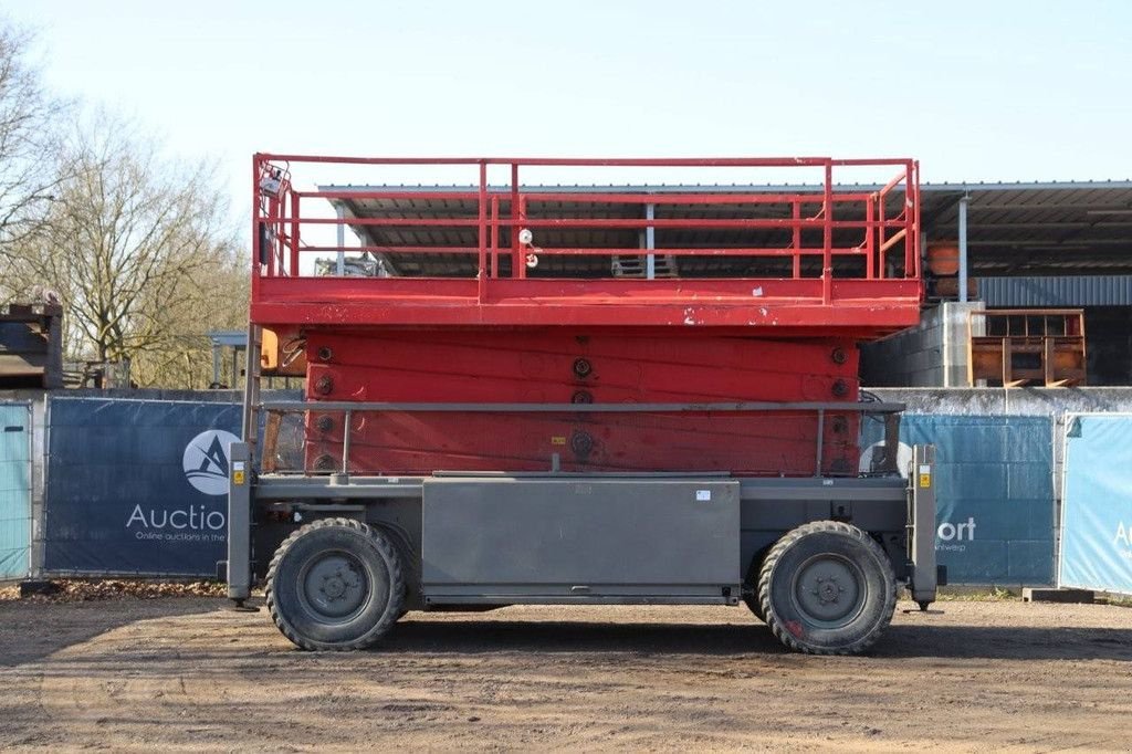 Teleskoparbeitsbühne des Typs JLG 210-25, Gebrauchtmaschine in Antwerpen (Bild 1)