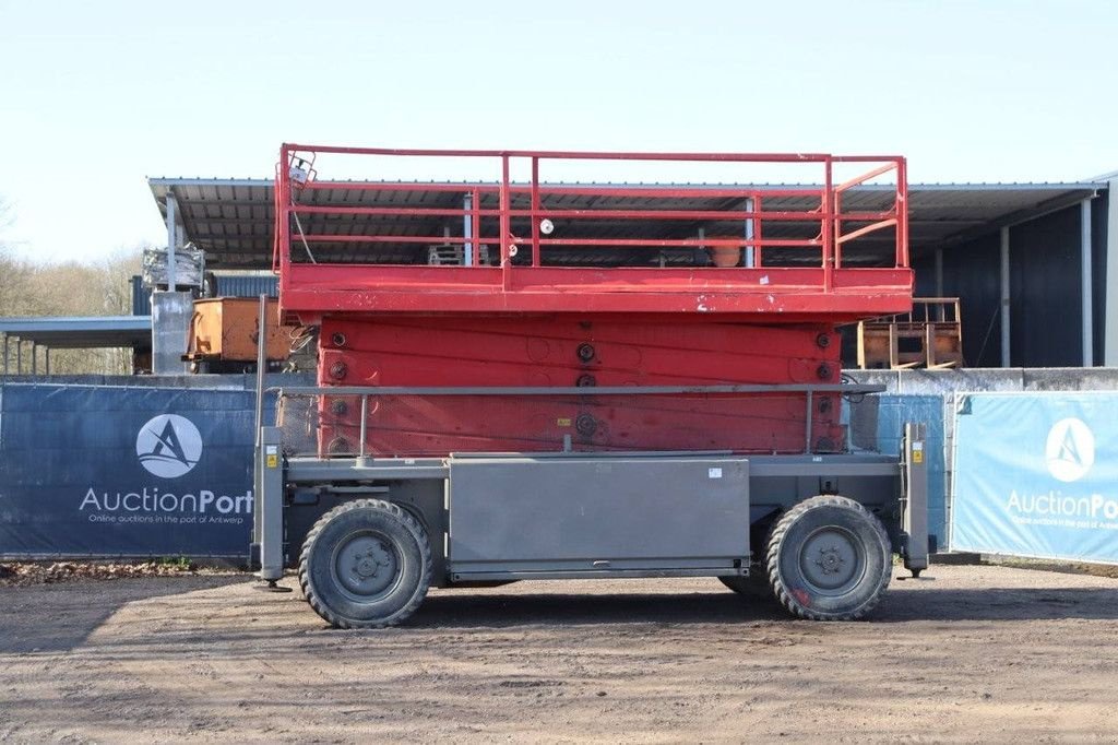 Teleskoparbeitsbühne des Typs JLG 210-25, Gebrauchtmaschine in Antwerpen (Bild 2)