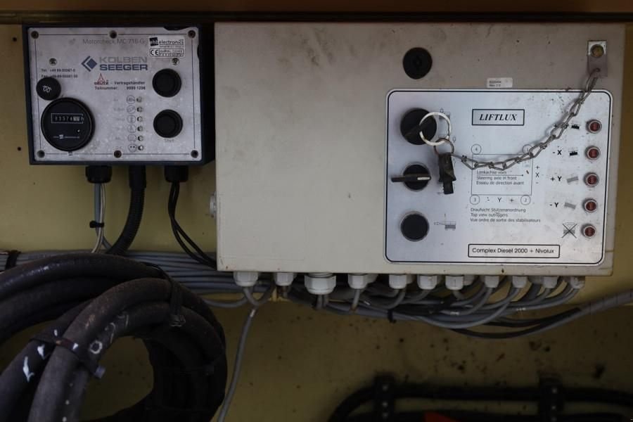 Teleskoparbeitsbühne of the type JLG 260-25 Diesel, 4x4 Drive, 9.80m Hydraulic Deck Ext, Gebrauchtmaschine in Groenlo (Picture 4)