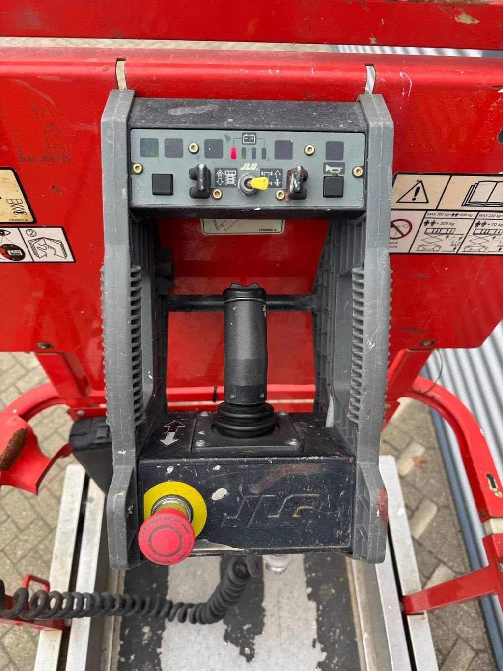 Teleskoparbeitsbühne vrste JLG 2630ES Hoogwerker Schaarhoogwerker, Gebrauchtmaschine v Hedel (Slika 11)