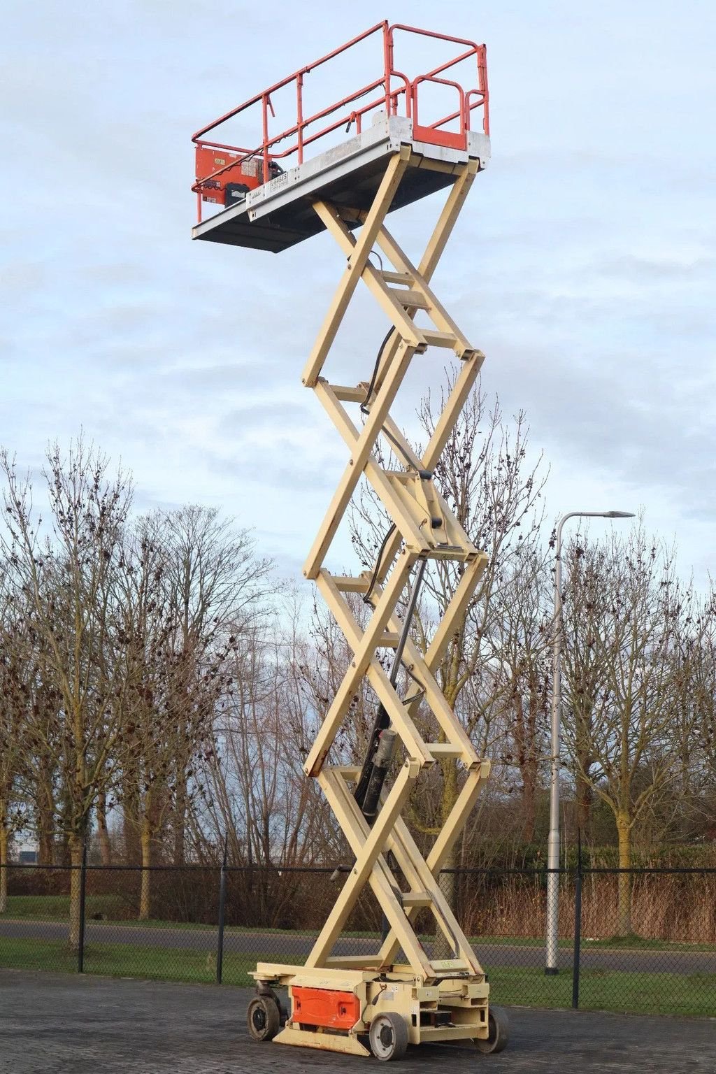 Teleskoparbeitsbühne tipa JLG 2646 ES 10 METER 450 KG, Gebrauchtmaschine u Marknesse (Slika 10)