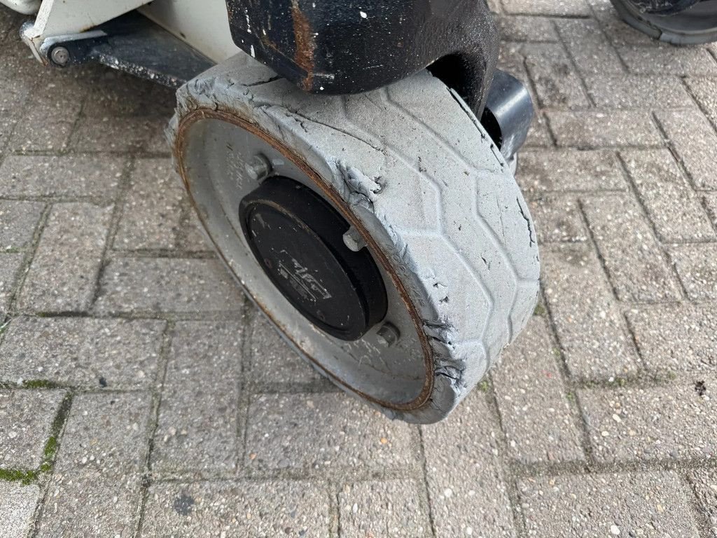 Teleskoparbeitsbühne vrste JLG 2646ES Hoogwerker Schaarhoogwerker, Gebrauchtmaschine v Hedel (Slika 8)