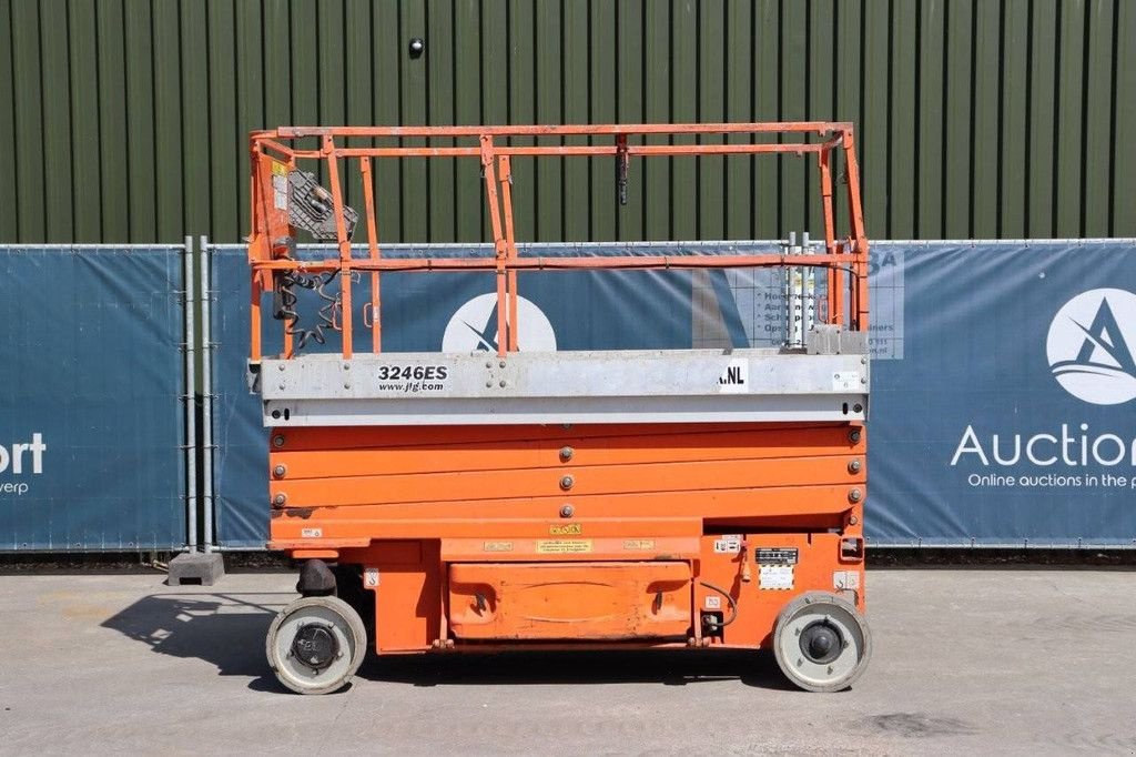 Teleskoparbeitsbühne del tipo JLG 3246ES, Gebrauchtmaschine en Antwerpen (Imagen 2)