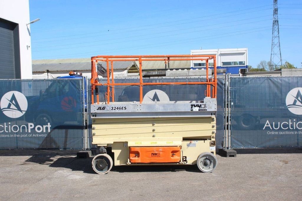 Teleskoparbeitsbühne del tipo JLG 3246ES, Gebrauchtmaschine In Antwerpen (Immagine 1)
