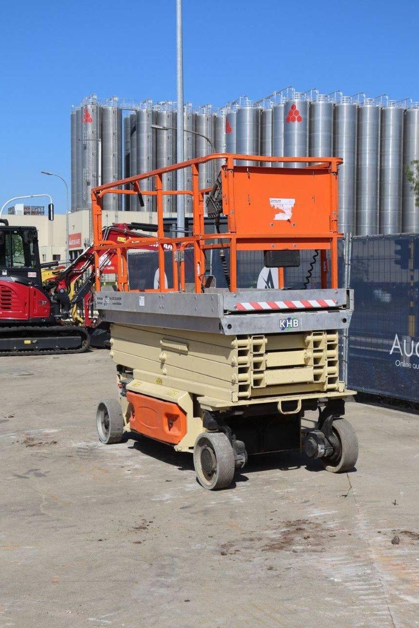 Teleskoparbeitsbühne от тип JLG 3246ES, Gebrauchtmaschine в Antwerpen (Снимка 4)
