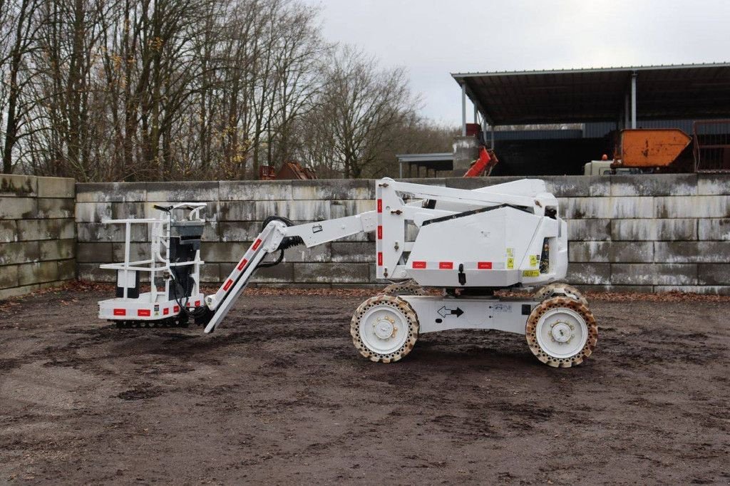 Teleskoparbeitsbühne типа JLG 340AJ, Gebrauchtmaschine в Antwerpen (Фотография 3)