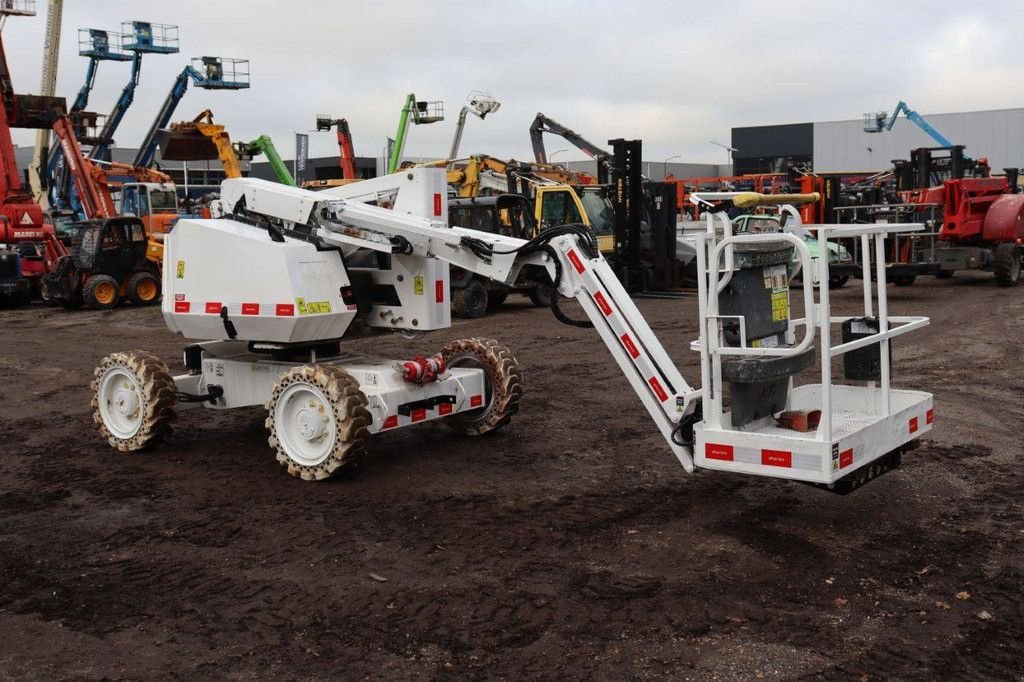 Teleskoparbeitsbühne типа JLG 340AJ, Gebrauchtmaschine в Antwerpen (Фотография 8)