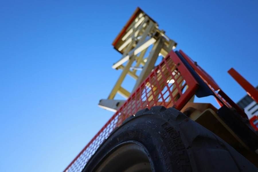 Teleskoparbeitsbühne tip JLG 4069LE Electric, 14.2m Working Height, 360kg Capac, Gebrauchtmaschine in Groenlo (Poză 10)