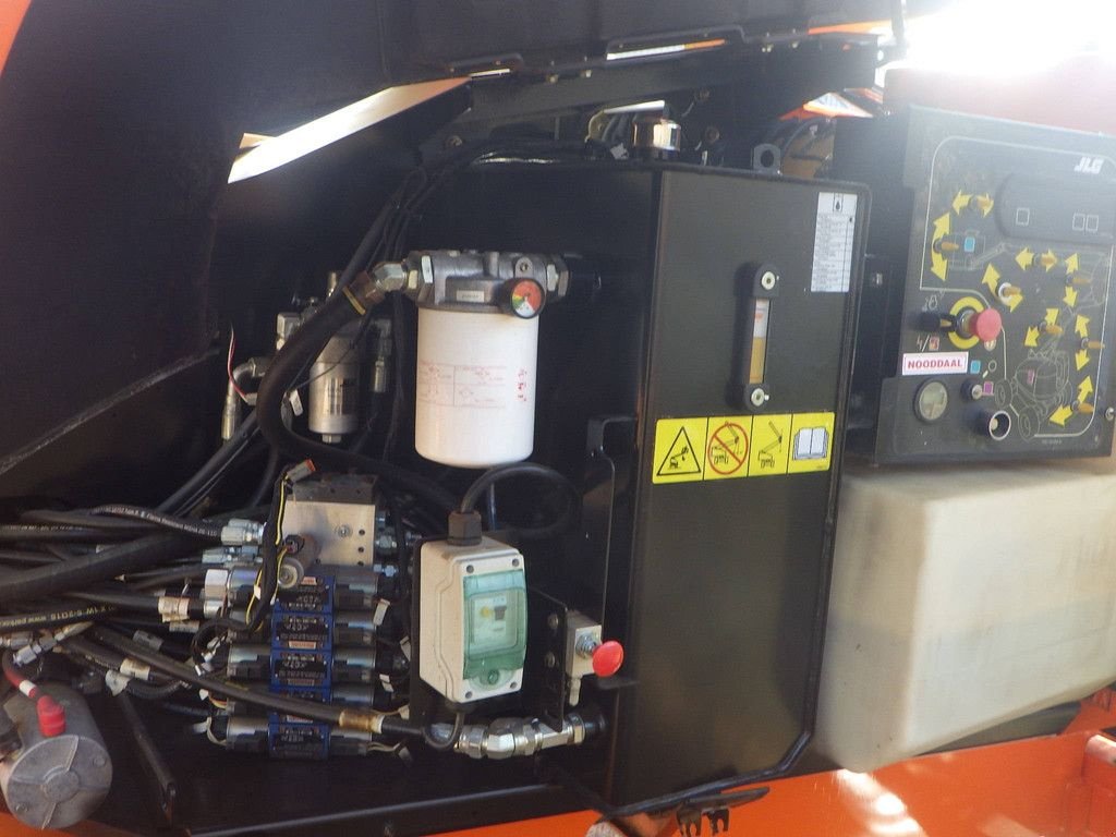 Teleskoparbeitsbühne des Typs JLG 600AJ, Gebrauchtmaschine in Antwerpen (Bild 10)