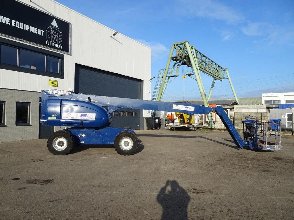 Teleskoparbeitsbühne des Typs JLG 660SJ, Gebrauchtmaschine in Zutphen (Bild 1)