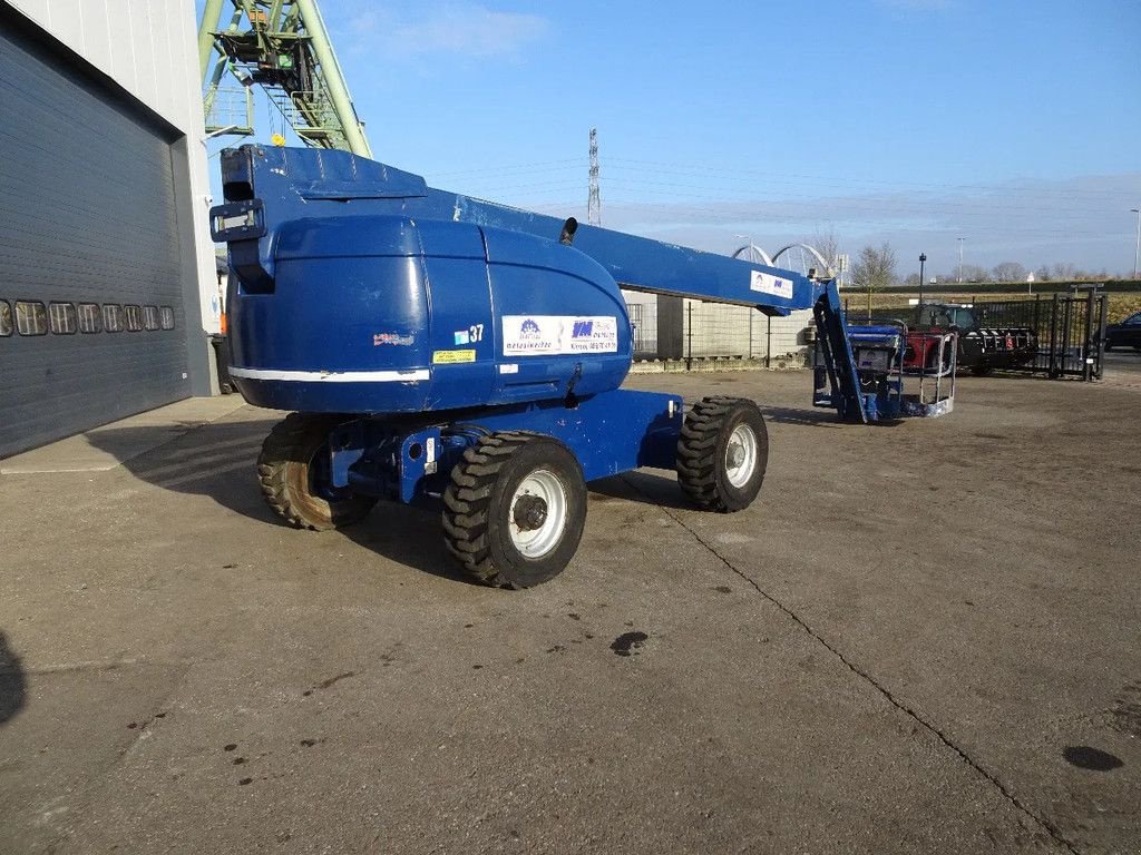 Teleskoparbeitsbühne des Typs JLG 660SJ, Gebrauchtmaschine in Zutphen (Bild 4)