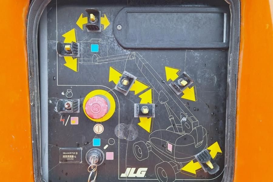 Teleskoparbeitsbühne типа JLG 860SJ Diesel, 4x4 Drive, 28.2m Working Height, 22., Gebrauchtmaschine в Groenlo (Фотография 4)