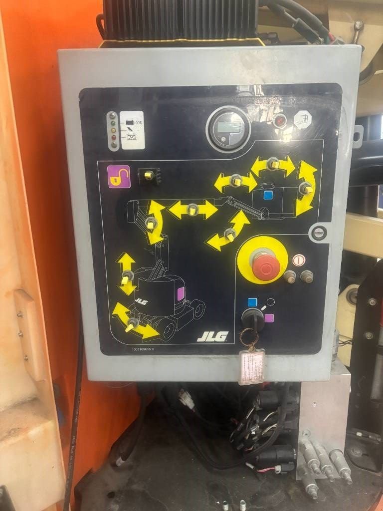 Teleskoparbeitsbühne tipa JLG E 300 AJP 12m knikarmhoogwerker telescoop, Gebrauchtmaschine u Hooge mierde (Slika 8)