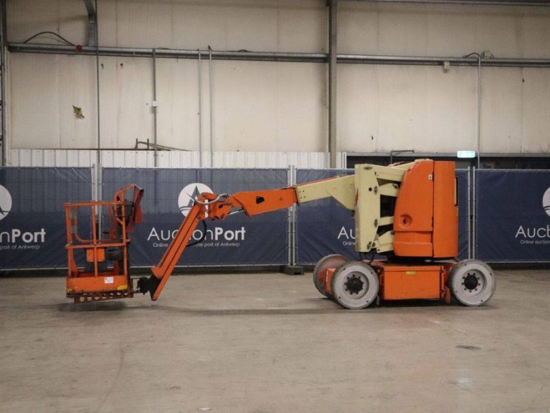 Teleskoparbeitsbühne des Typs JLG E300AJP, Gebrauchtmaschine in Antwerpen (Bild 1)