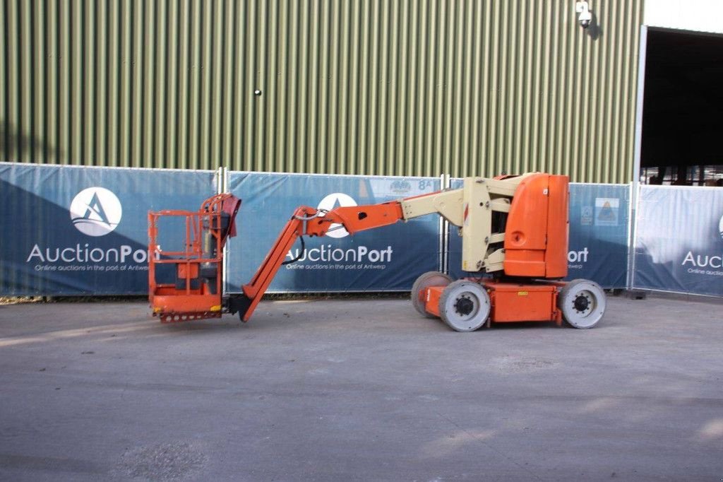 Teleskoparbeitsbühne типа JLG E300AJP, Gebrauchtmaschine в Antwerpen (Фотография 1)