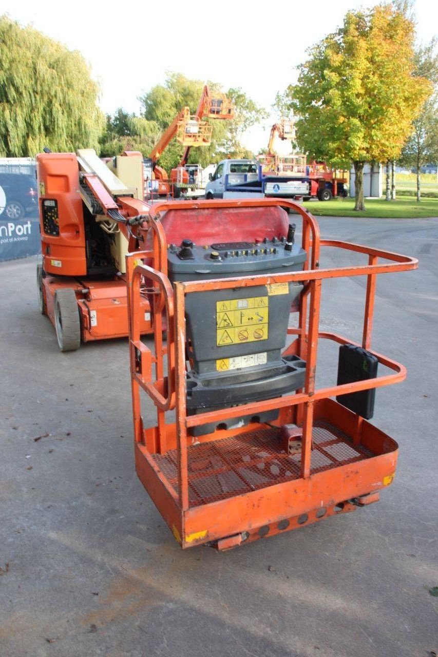 Teleskoparbeitsbühne типа JLG E300AJP, Gebrauchtmaschine в Antwerpen (Фотография 7)
