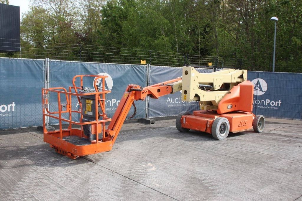 Teleskoparbeitsbühne типа JLG E400AJPN, Gebrauchtmaschine в Antwerpen (Фотография 9)