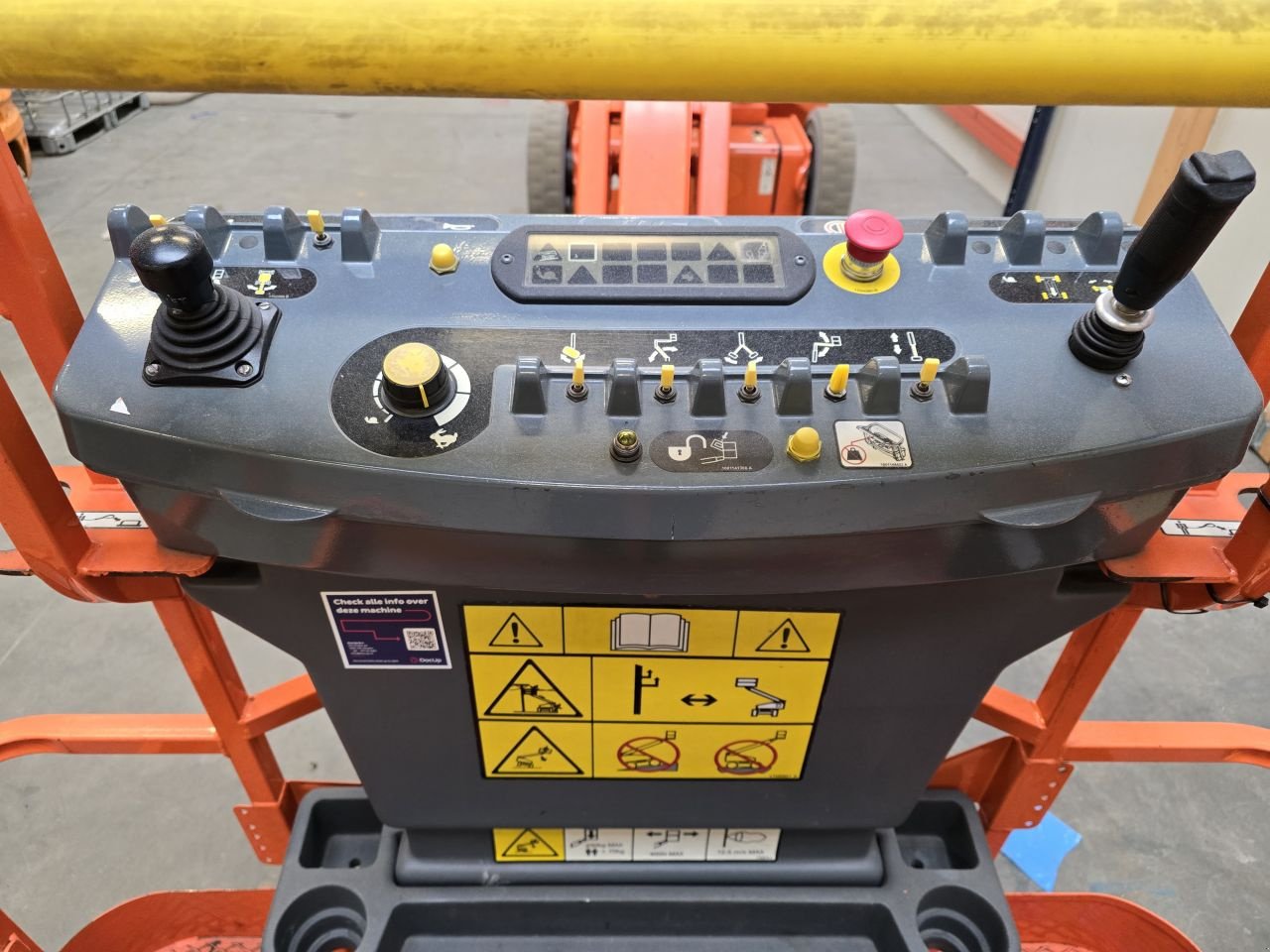 Teleskoparbeitsbühne des Typs JLG E400AJPN, Gebrauchtmaschine in Delden (Bild 5)