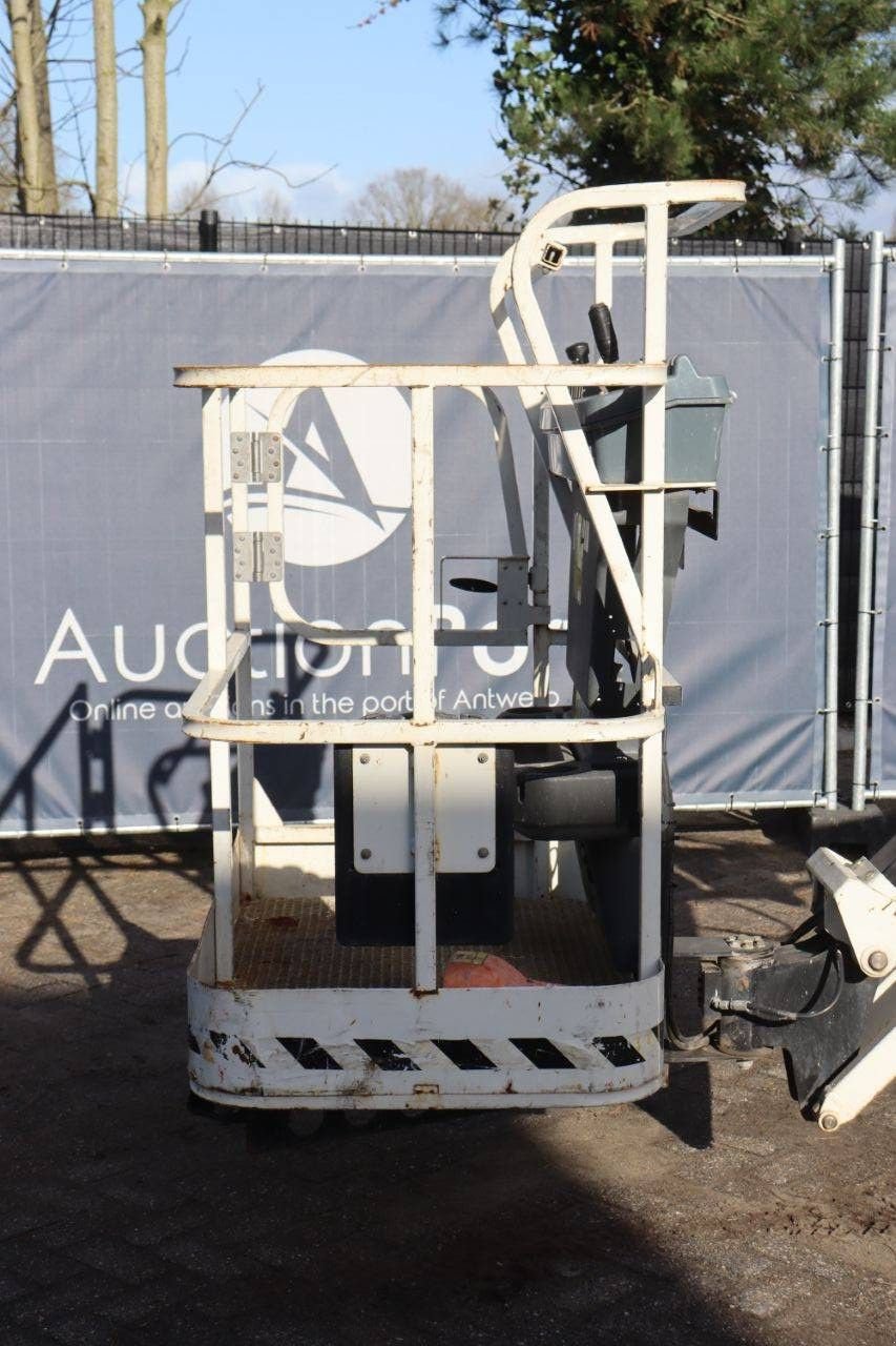 Teleskoparbeitsbühne tip JLG E450AJ, Gebrauchtmaschine in Antwerpen (Poză 11)