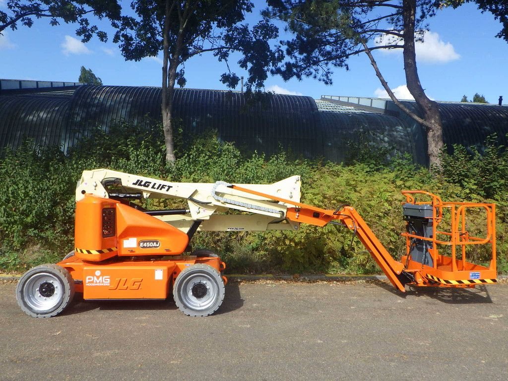 Teleskoparbeitsbühne du type JLG E450AJ, Gebrauchtmaschine en Antwerpen (Photo 1)