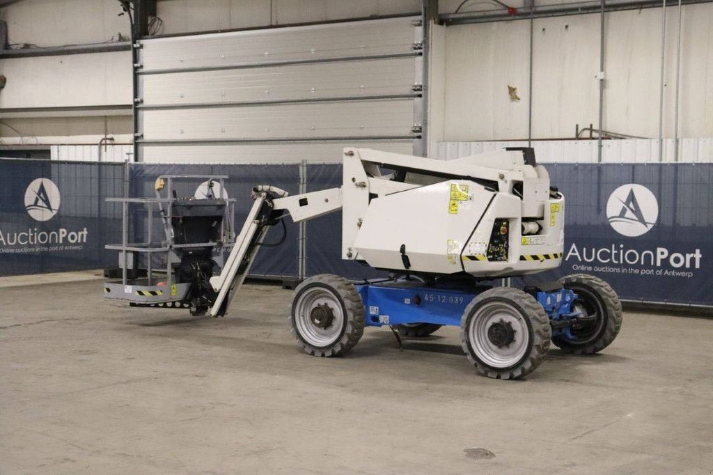 Teleskoparbeitsbühne типа JLG H340AJ 4 WD, Gebrauchtmaschine в Antwerpen (Фотография 4)