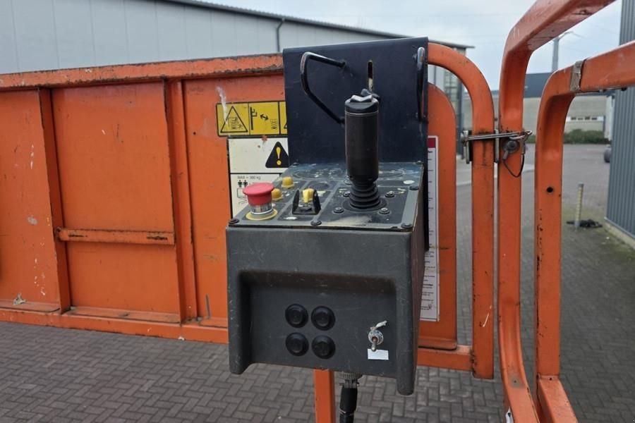 Teleskoparbeitsbühne des Typs JLG M4069 Hybrid, 14.2m Working Height, 360kg Capacity, Gebrauchtmaschine in Groenlo (Bild 5)